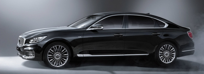 Illustration for article titled New K900 details from the brochure. Looks good, but no one will buy it